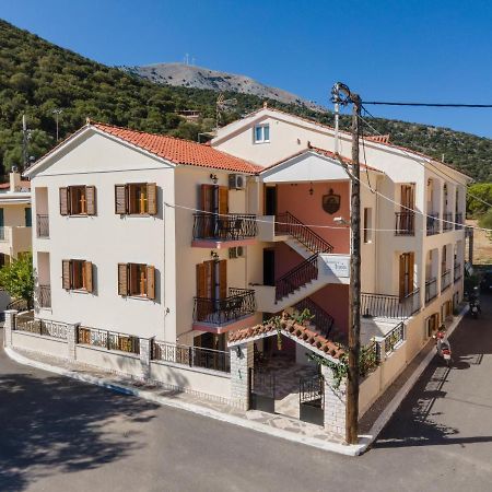 Alexatos Studios & Apartments Agia Efimia Luaran gambar