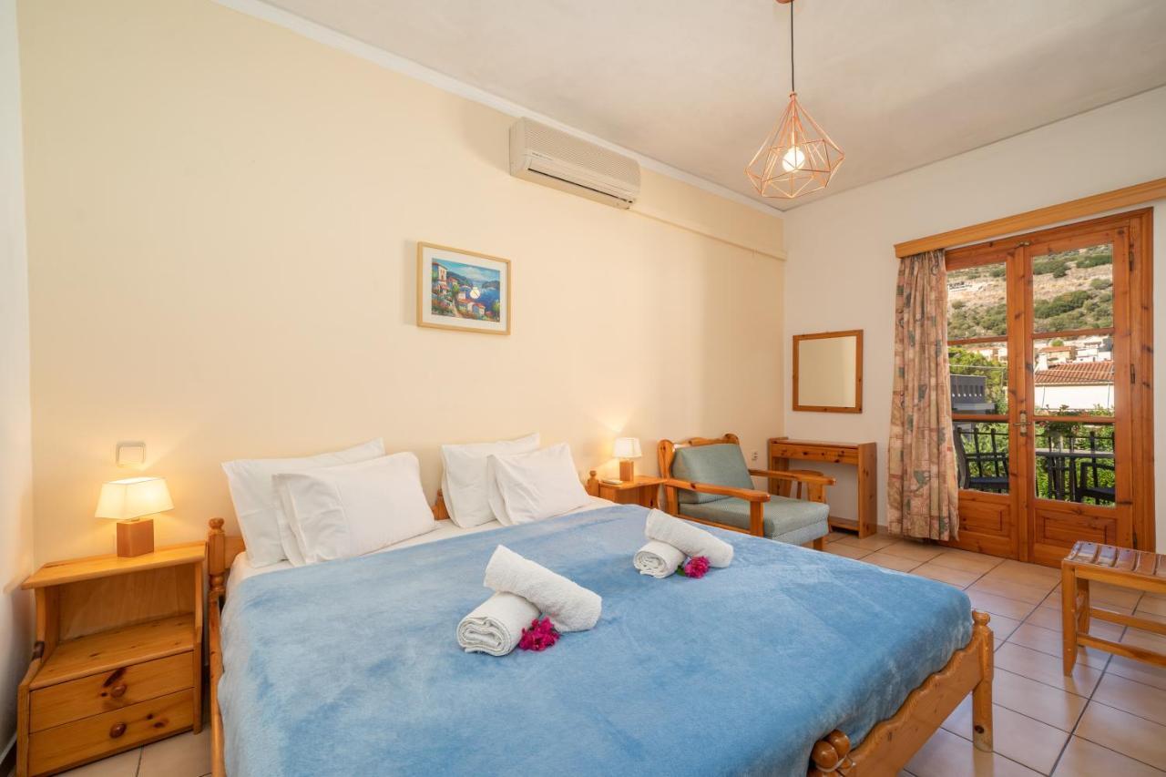Alexatos Studios & Apartments Agia Efimia Luaran gambar