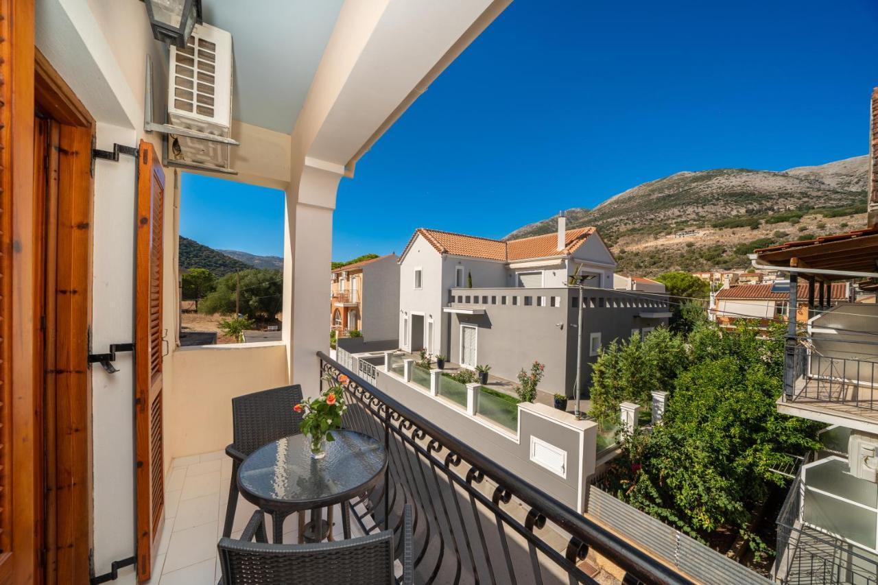 Alexatos Studios & Apartments Agia Efimia Luaran gambar