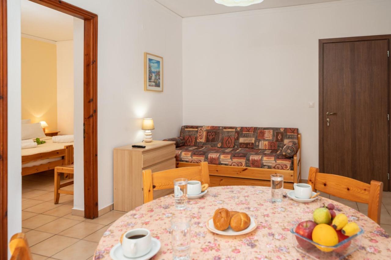 Alexatos Studios & Apartments Agia Efimia Luaran gambar