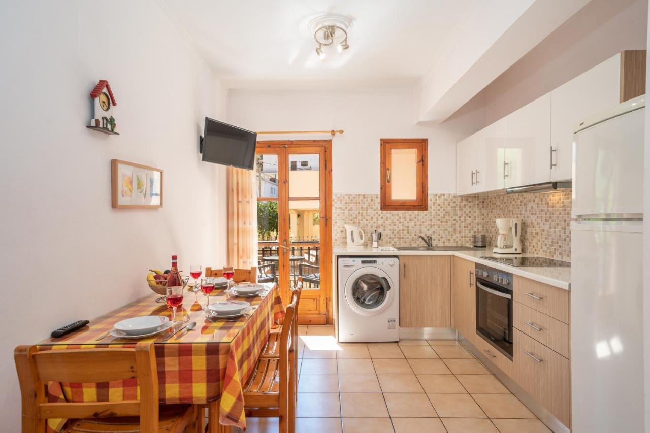 Alexatos Studios & Apartments Agia Efimia Luaran gambar