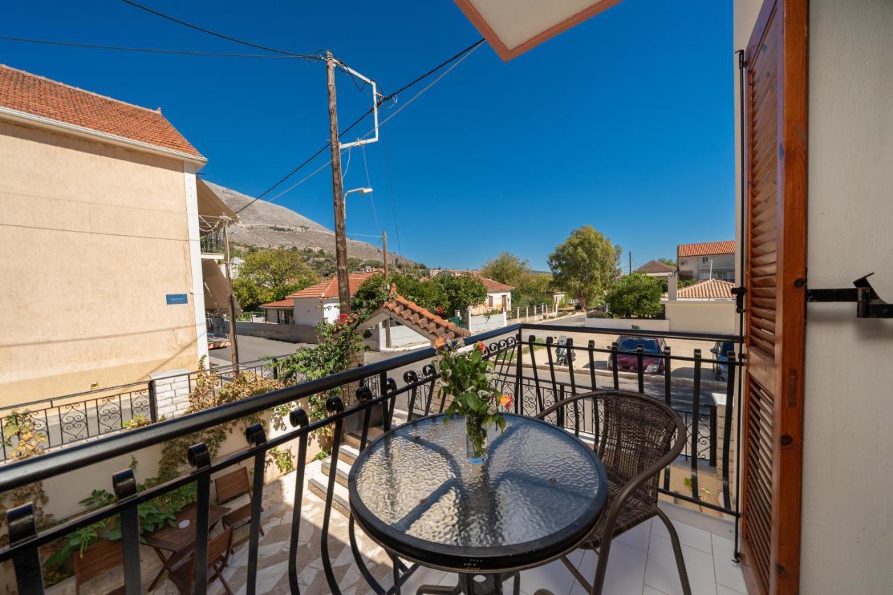 Alexatos Studios & Apartments Agia Efimia Luaran gambar