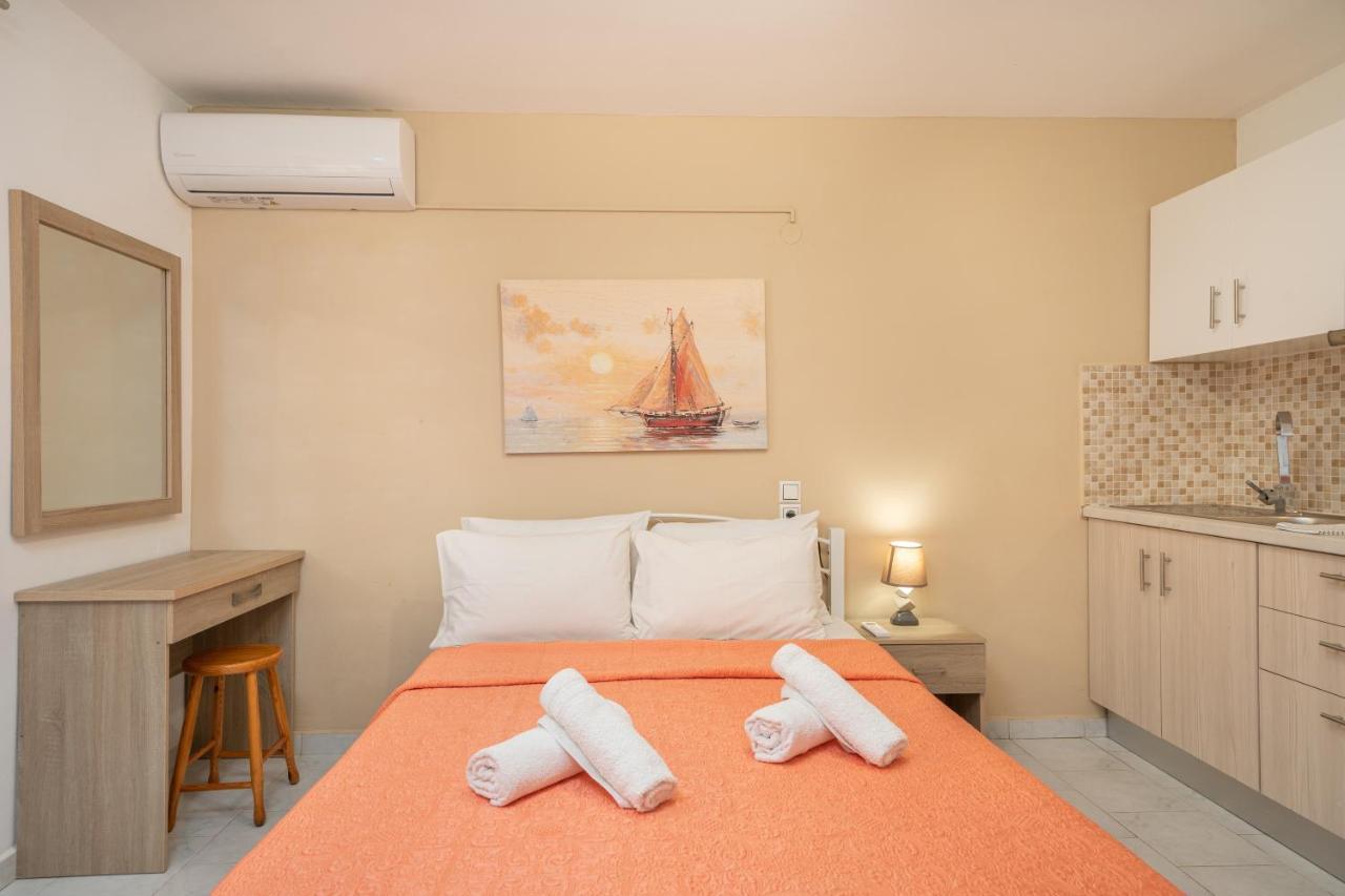 Alexatos Studios & Apartments Agia Efimia Luaran gambar