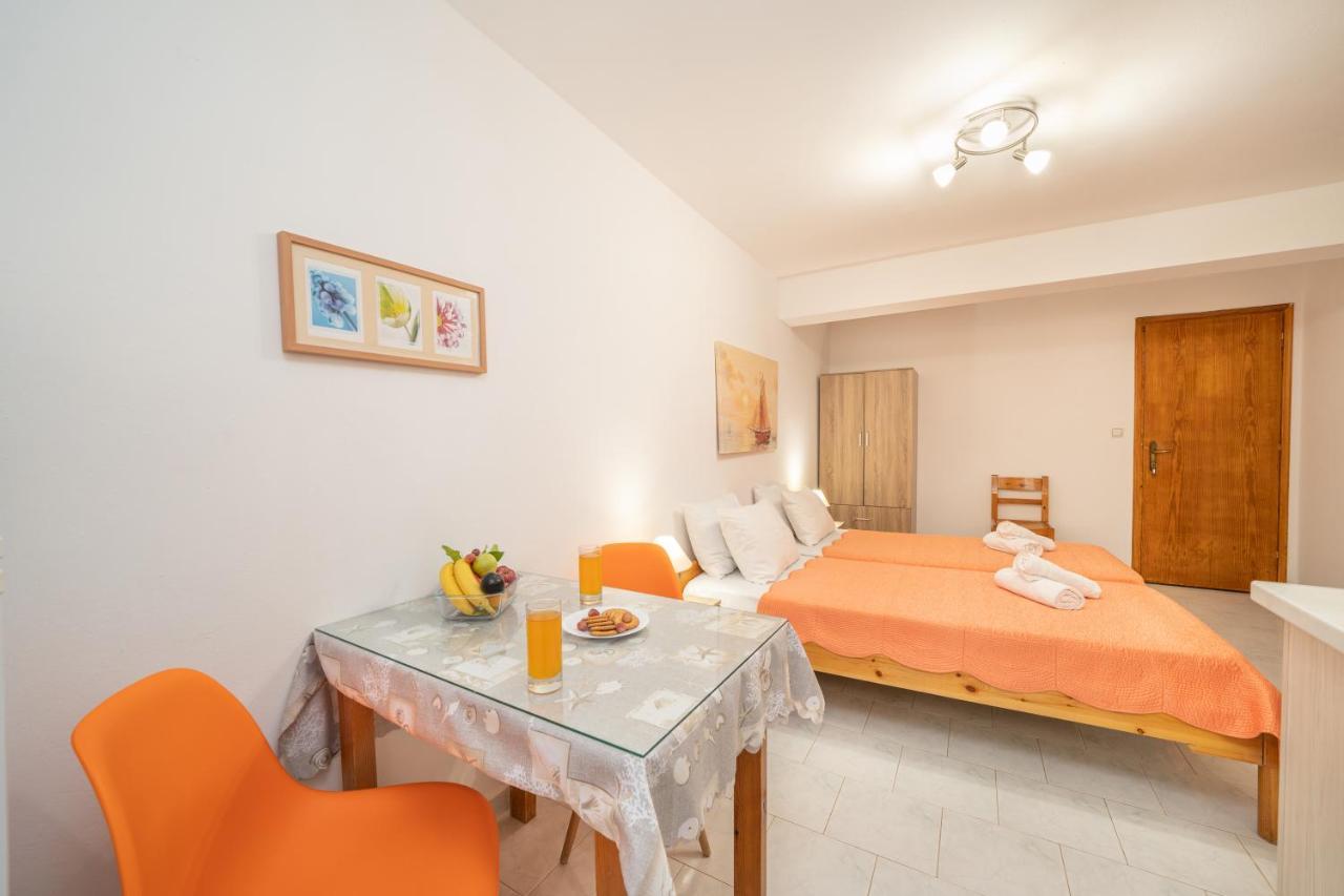 Alexatos Studios & Apartments Agia Efimia Luaran gambar